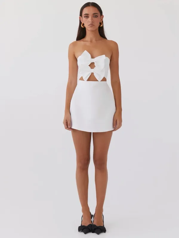 NWT Peppermayo Girl Crush Bow Mini Dress in White, Size 4 - Image 4