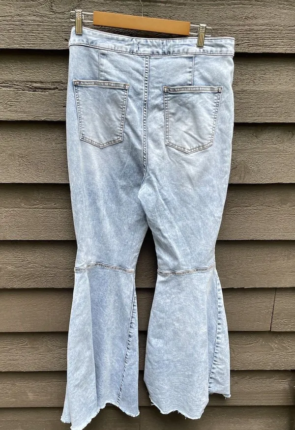 We The Free Just Float On Flare Jeans High Rise Bell Bottom Raw Hem 32x33 hippie - Image 16
