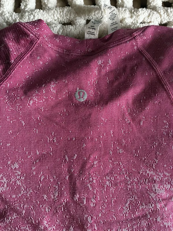 Lululemon Swiftly Tech Short Sleeve - Image 4