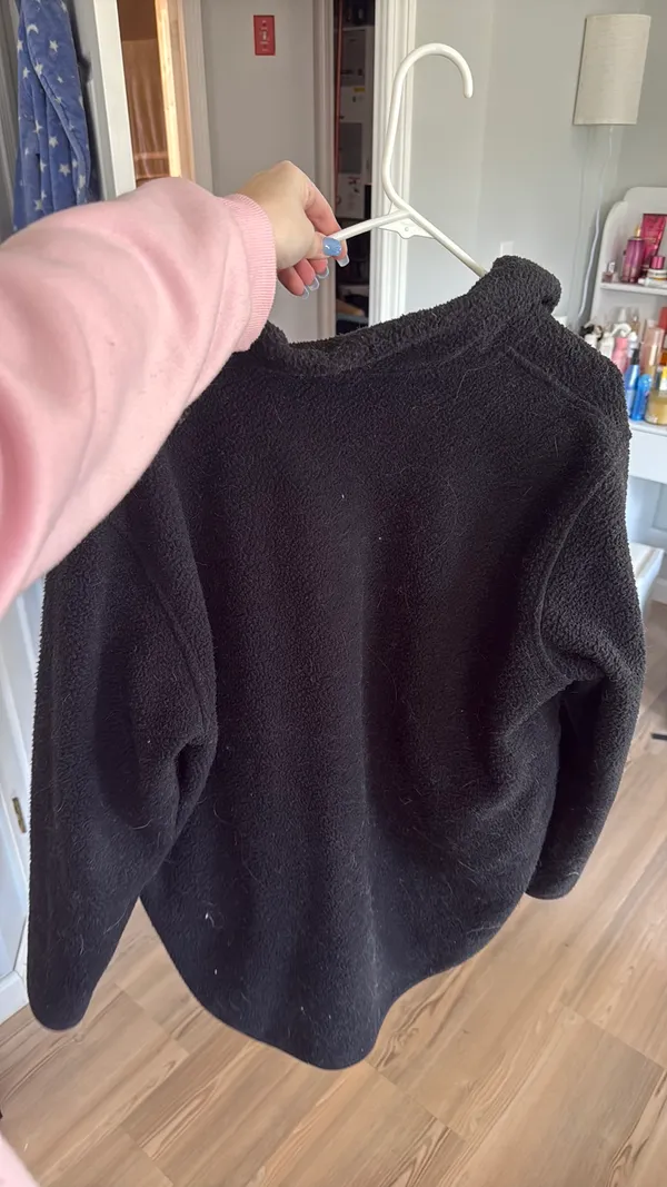 Amazon Sherpa Fleece Sweatshirt - Image 2