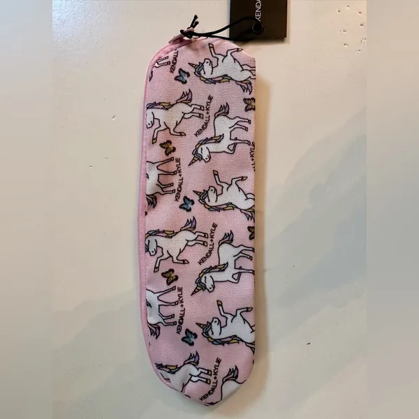 Kendall & Kylie - Unicorn Print Multi Use Zipper Pouch - BNWT! - Image 5