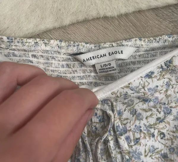American Eagle Floral Crop Top - Image 2