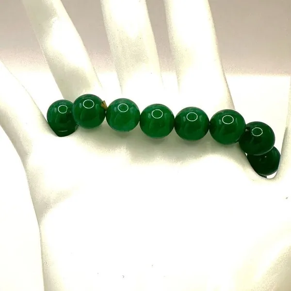 Dyed green aventurine stretchy bracelet - Image 9
