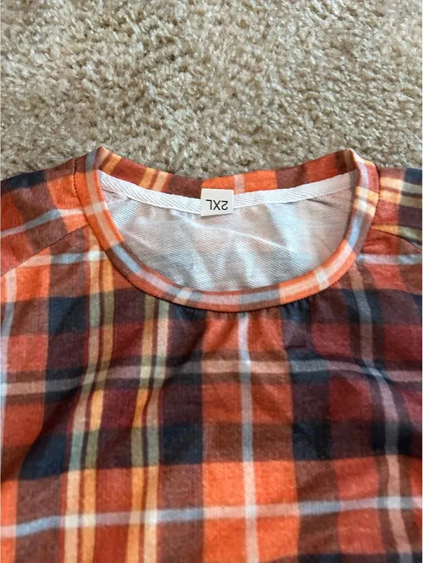 d05 Woman top shirt sweater blouse size 2xl fall colors - Image 3