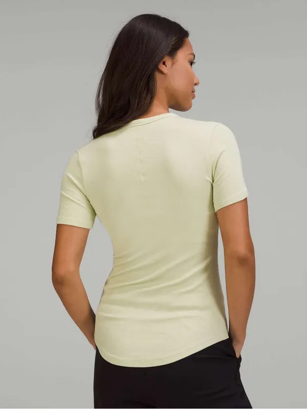 🍋 LULULEMON Hold Tight Short Sleeve Shirt Size 12 - Image 3