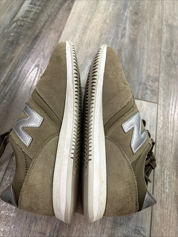 New Balance 420 olive green and silver 7.5 - Image 8