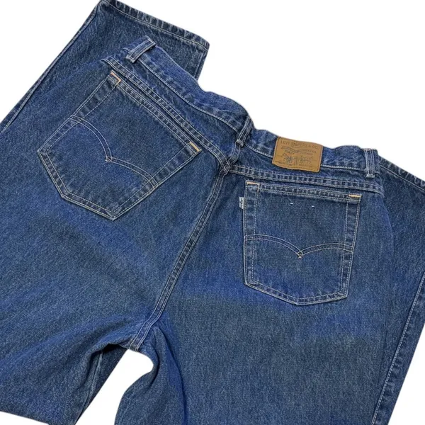 Vintage Levis High Rise Tapered Leg Jeans Made in USA Medium Wash Denim Size 18 - Image 2