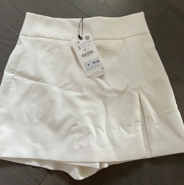 ZARA White Envelope Skirt • Size S - Image 2