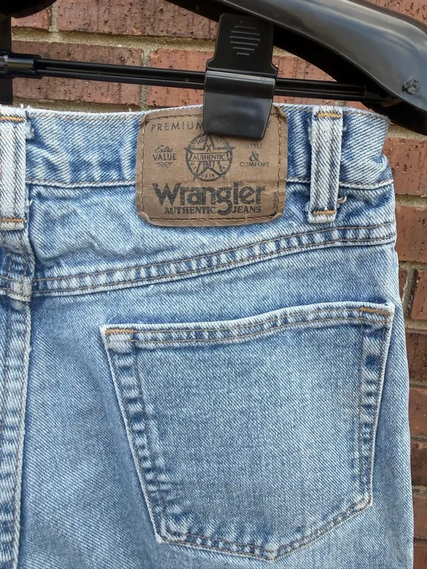 Vintage 90s Wrangler Authentic Jeans Waist Size 29 Mom Altered to Cropped Length - Image 6