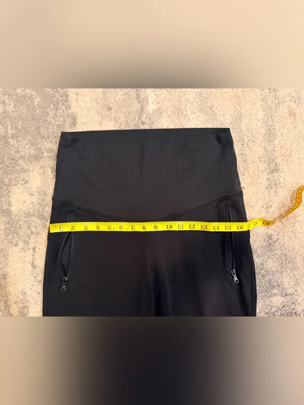 Old Navy Maternity Jogger Pants - Image 6