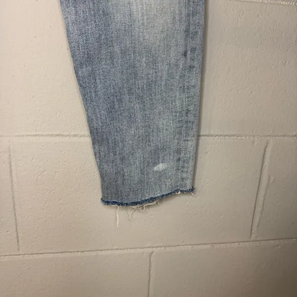 MOTHER The Dropout Jeans in Clear As Day Women’s Sz 27 Raw Hem Light Wash Cotton - Image 3