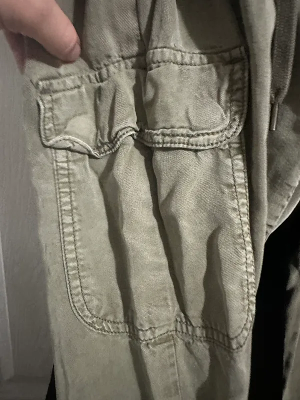 American Eagle Cargo Pants - Image 3