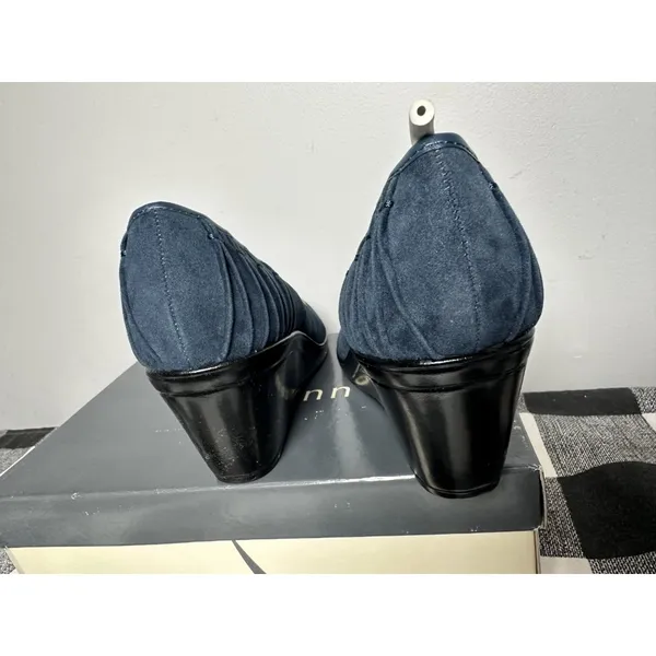 New Size 8 M Kate Ann Leah Mid‎ Wedge Pump Comfort Shoe Pleated Suede Blue - Image 11