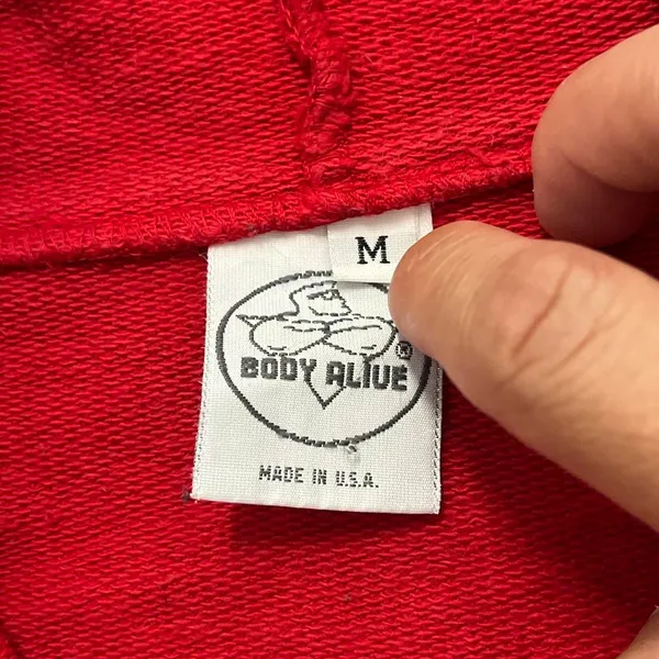 Unbranded Women's Red Hoodie - Image 4