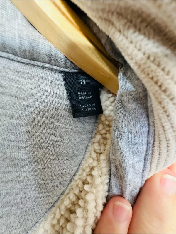 Cozy Neutral Teddy Jacket with Snap Front Tan Size M - Image 12