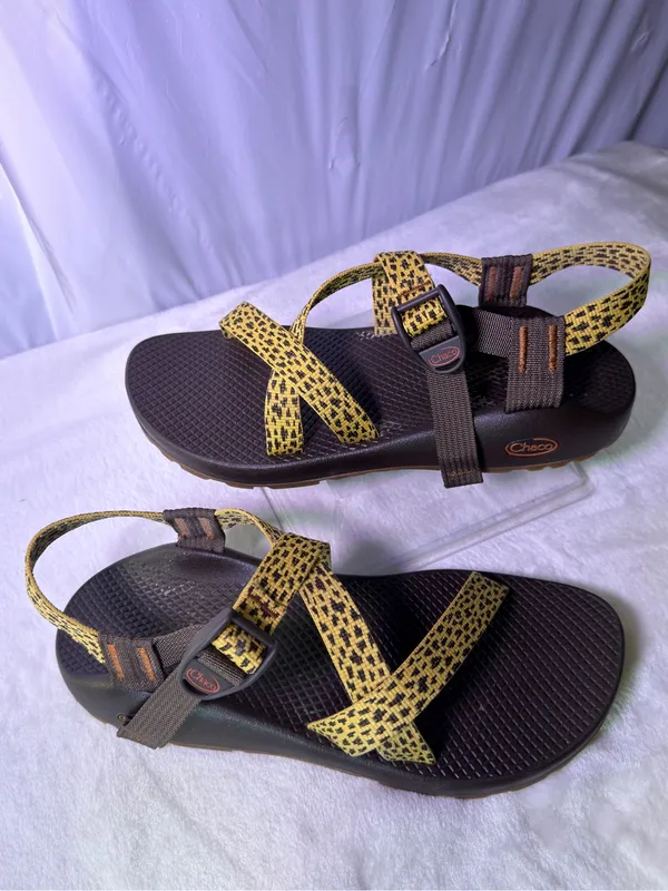 Chacos Kids Yellow Patterned Strap Sandal with Brown Footbed - Image 4
