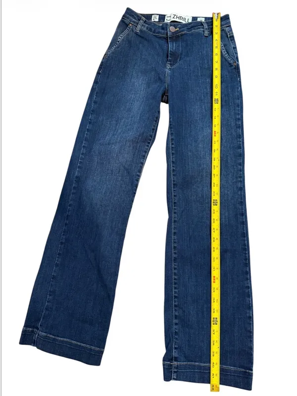 Women's Straight Leg Jeans in Dark Blue - Image 12
