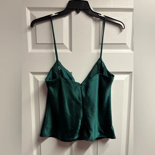 NWT ASTR The Label Cowl Neck Satin Top Size XL - Image 4