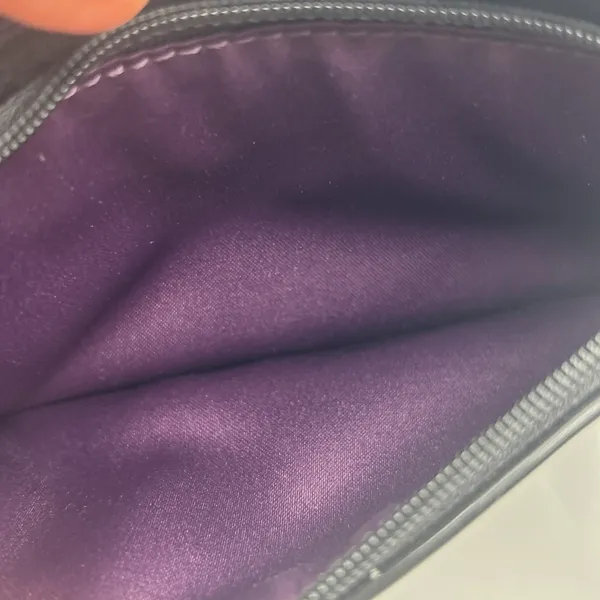Coach Signature C Black Patent Trim Wristlet‎ Purple Lining Card Slots - Image 7