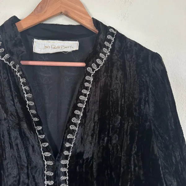 Jen’s Pirate Booty Crushed Velvet Beaded Jacket Blazer - Image 6