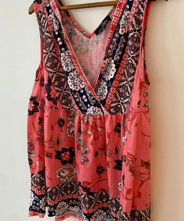 Suzanne Betro sleeveless boho blouse M - Image 2