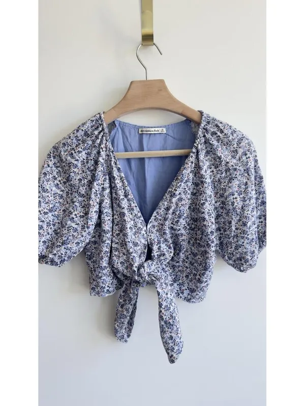 Abercrombie & Fitch Linen Blend Floral Tie Front Crop Top Puff Sleeve XS - Image 2
