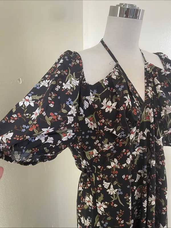 Black Floral Puff-Sleeve Maxi Dress - Image 3