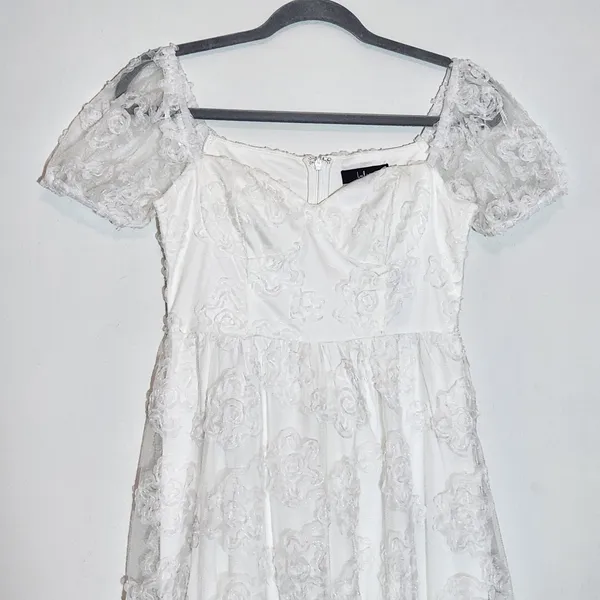 Lulus White Floral Midi Cocktail Dress NWT Size Small White Cocktail Dress - Image 5