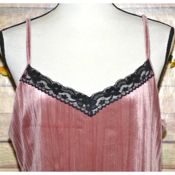 Y2K No Boundaries Ladies XL 15 Rose Pink Velvet Black Lace Baby Doll Tank Top - Image 2