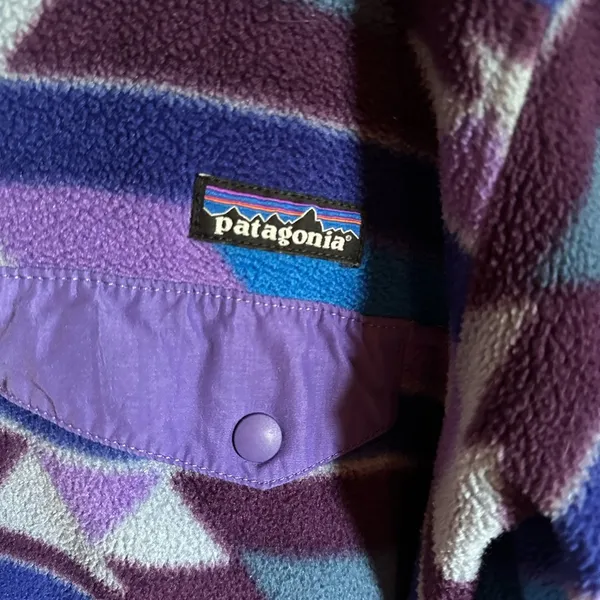 Patagonia sweater! Purple geometric quarter snap fleece pullover women’s size XL - Image 4