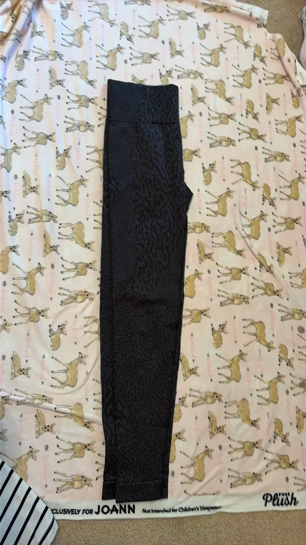 Gymshark Leggings Cheetah Print Black - Image 2