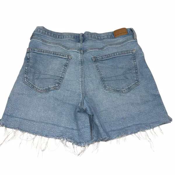 American Eagle Strigid 6” High Waisted Relaxed Denim Cutoff Jean Shorts size 8 - Image 3
