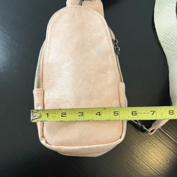 Stylish Pink Crossbody Bag‎ - Image 3