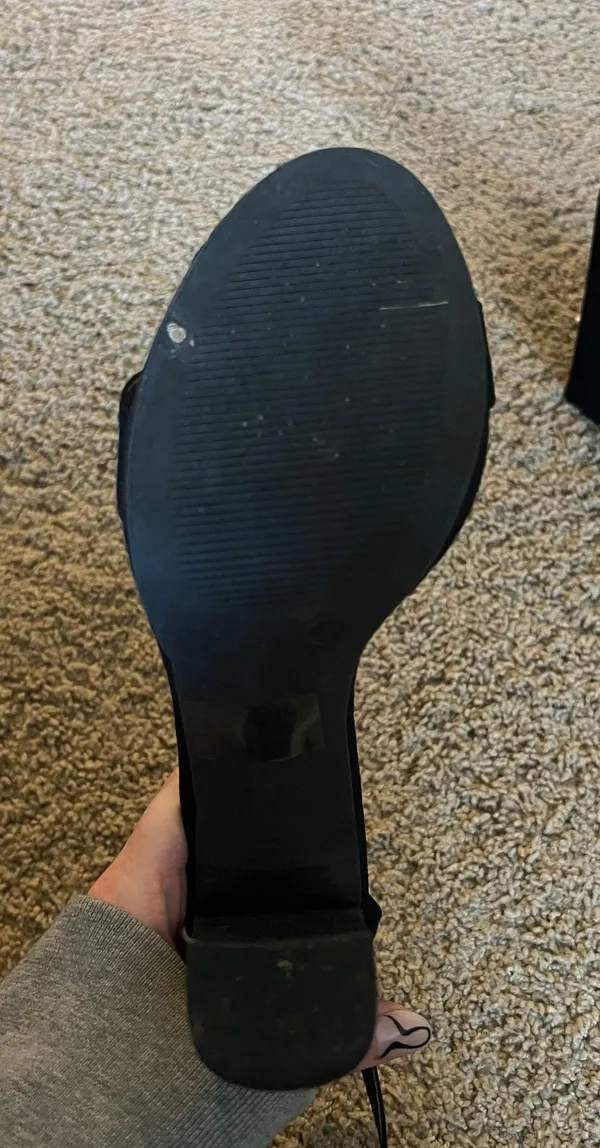 Black Heel Size 8 - Image 4