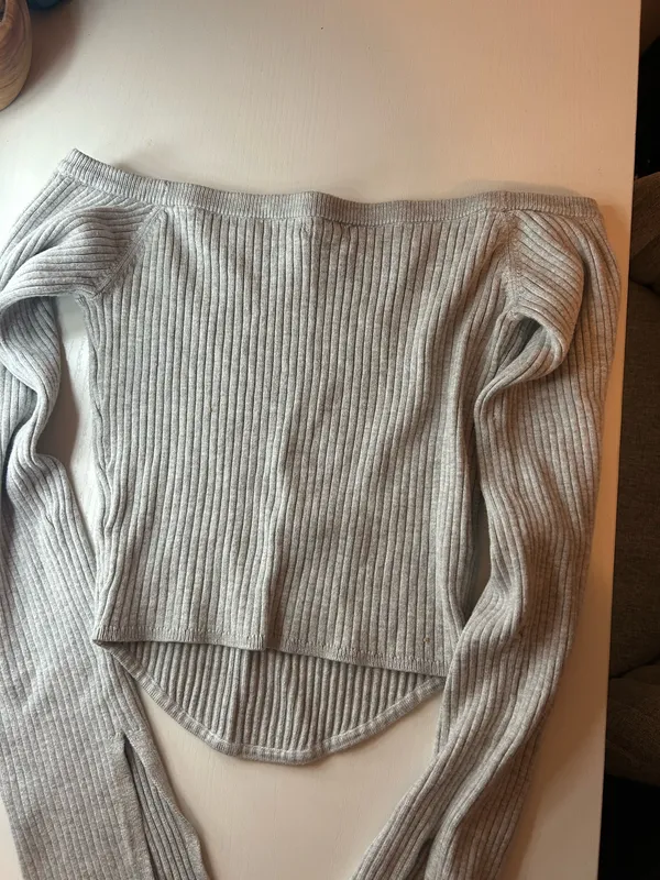 Garage Crop Top Long Sleeve Grey - Image 2