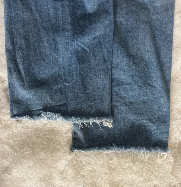 American Eagle Stretch Ripped Wide Leg Jeans - Image 4