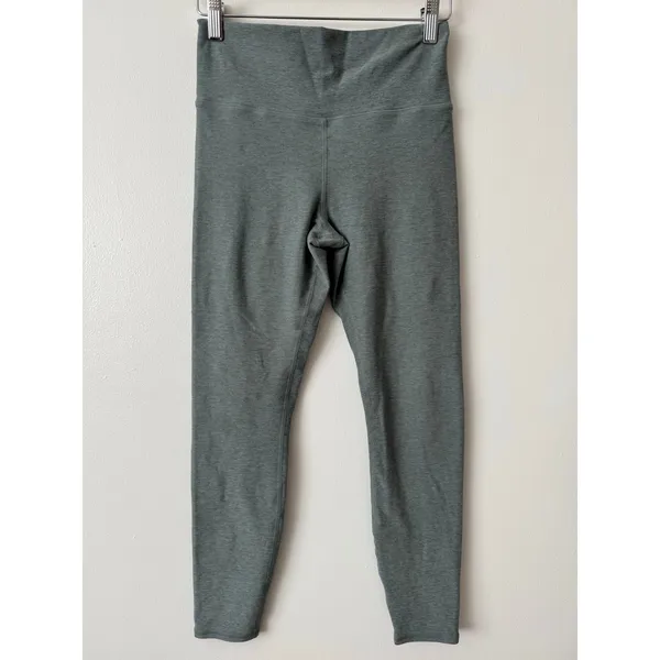 Vuori S Clean Elevation Leggings in Sea Foam Green - Image 3