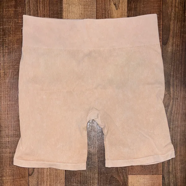 Gilly hicks Hollister Women's Tan Ribbed Shorts - Image 2