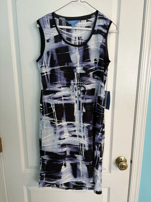 Vera Wang Dress - Image 5