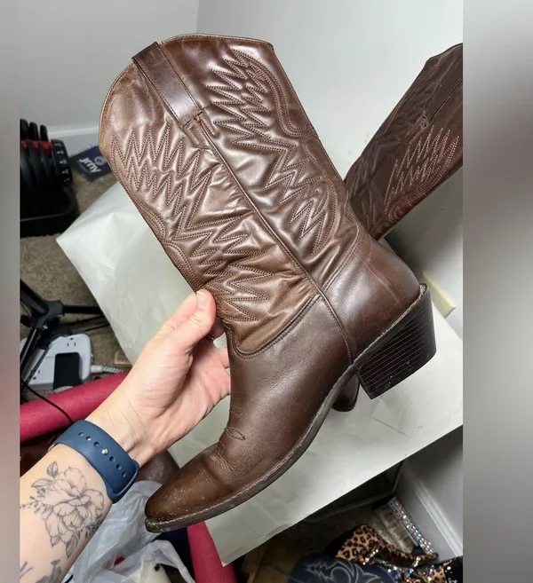 Womens sz 8M Matisse Chocolate Leather Point Toe Cowboy Western Pull Up Boots - Image 4