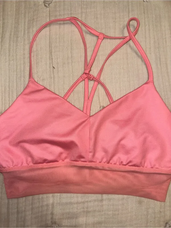 Alo Yoga Lavish Sports Bra size M - Image 3