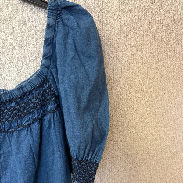 Faherty Women Size XS Presley Embroidered Detail Cotton Chambray Top‎ - Image 7