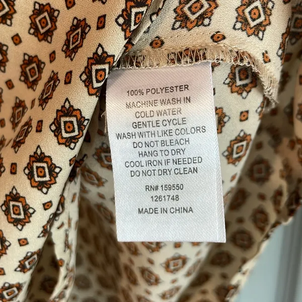 Carolina Belle Women's S Tan Geometric Office Siren V-Neck Fall Winter Blouse - Image 4