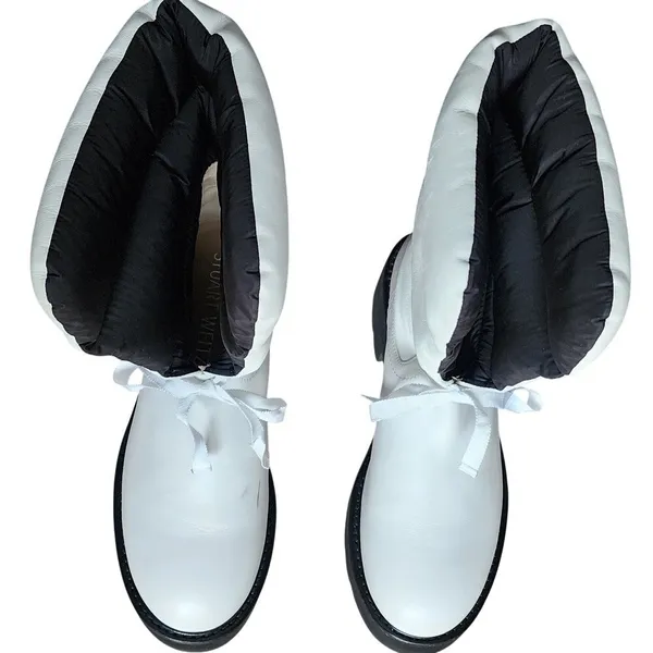 Stuart Weitzman‎ White Leather Platform Lug Sole Gorpcore Boot, 6.5 - Image 2