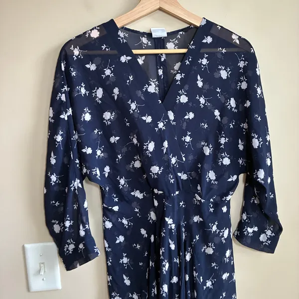 Cabi 5575 Floral Midi Dress 6 Navy Womens Sheer Chiffon V-Neck high low sheer - Image 2