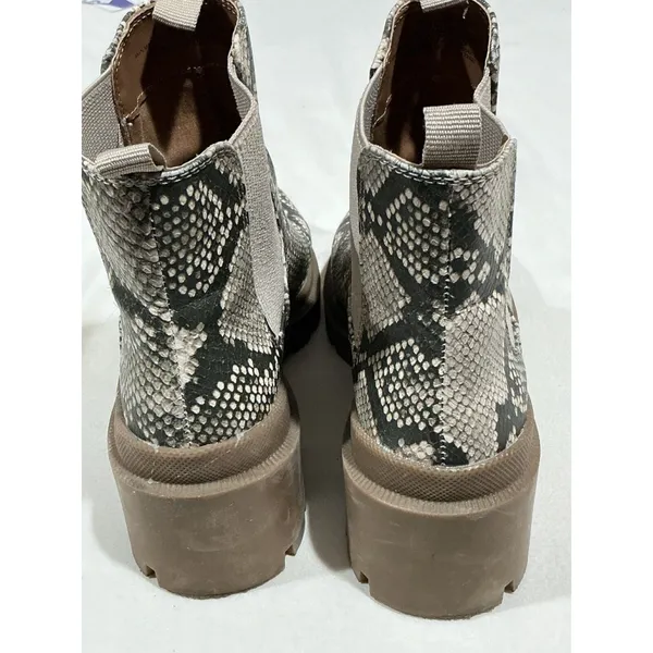 Woman’s Universal Thread Snake Print Y2k Pull On Combat Boots 7.5 Chunky Heel - Image 5