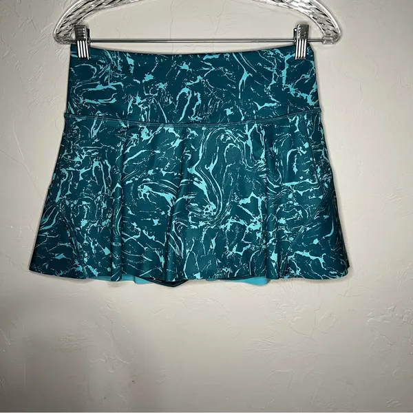 Athleta Ace Printed Ripple Marble Borealis Green Patterned Tennis Athletic Skort - Image 4