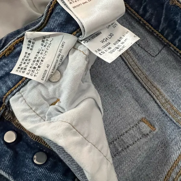Levi’s 501 button up jeans size 24 - Image 3