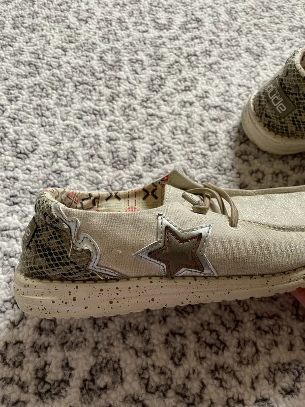 Hey Dude Shoes - Image 2