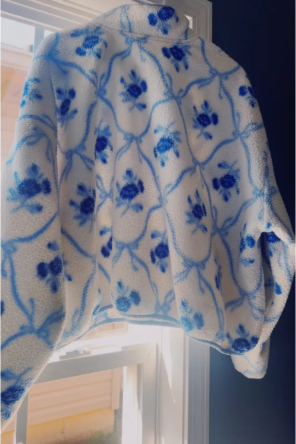 Old Navy Mockneck Sweatshirt - Image 2